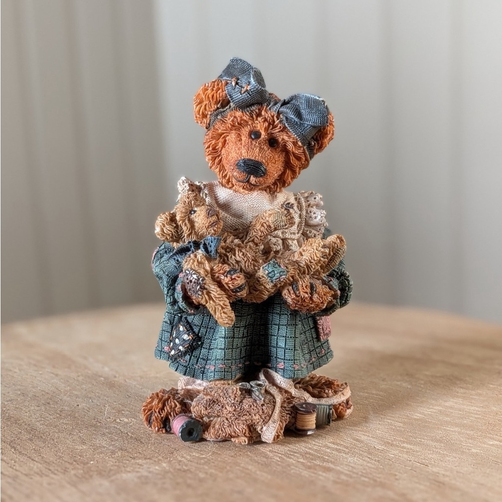 Boyd’s Bears Resin Girl Bear Figurine Sewing Decor Unmarked Teddy Craft